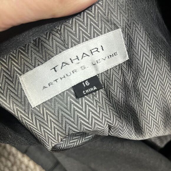 Tahari Blazer Jacket sz 16 Classic Gray Pockets Suit Career Professional Church - Picture 14 of 14